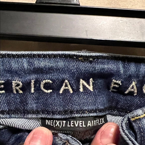 American Eagle Outfitters Men's Ripped Dark Blue Skinny Jeans - Picture 3 of 6